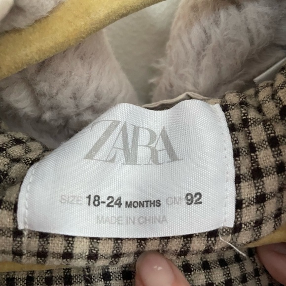 Zara Cream Sherpa with Hood - Picture 4 of 5